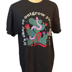 Hot Topic Forensics & Flowers Graphic Tee Outgrow Snake Shirt Black Large